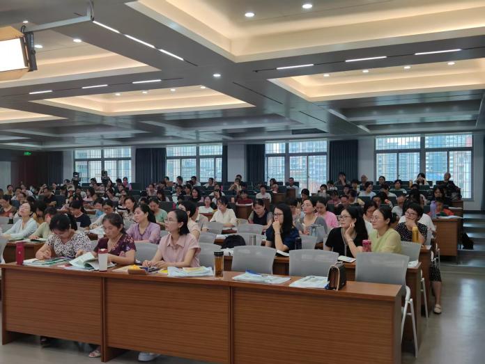 莆田市2025年义务教育英语新教材培训暨命题能力提升培训圆满结束(图5)